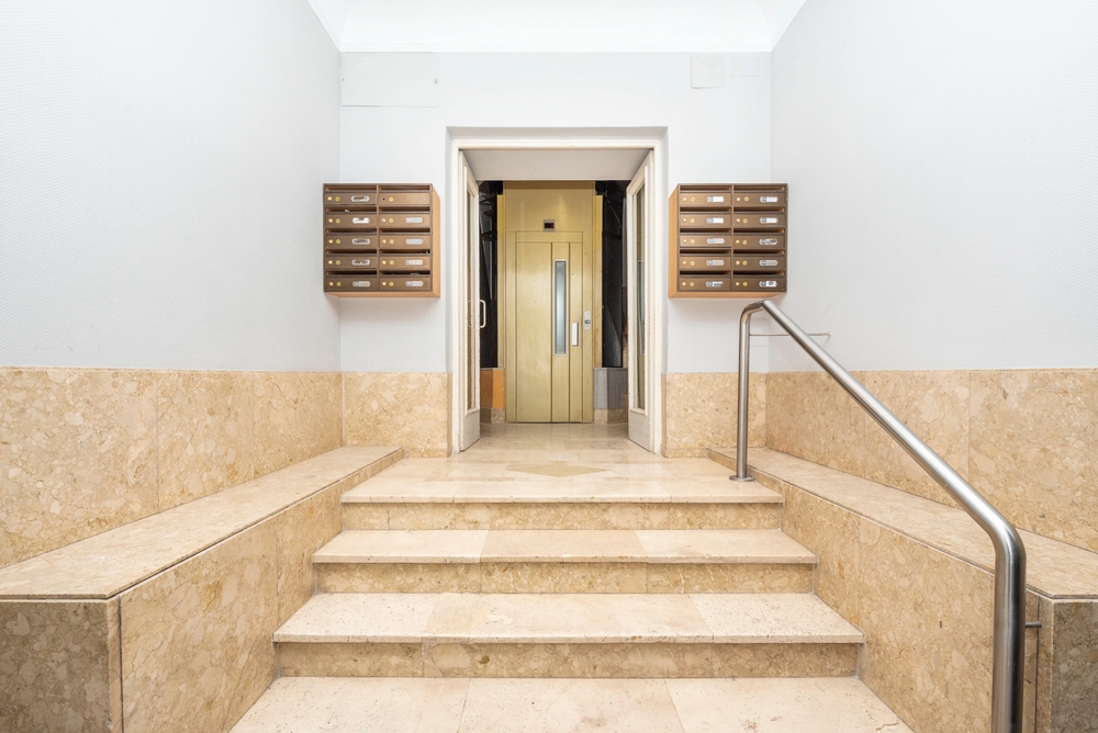 Cómo adaptar un edificio de viviendas para personas con movilidad reducida 